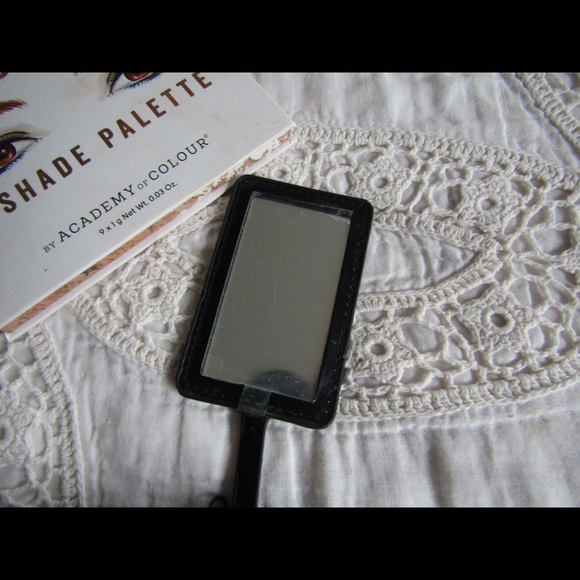 Burberry Cosmetic Black Bag Super Cute - Picture 7 of 8